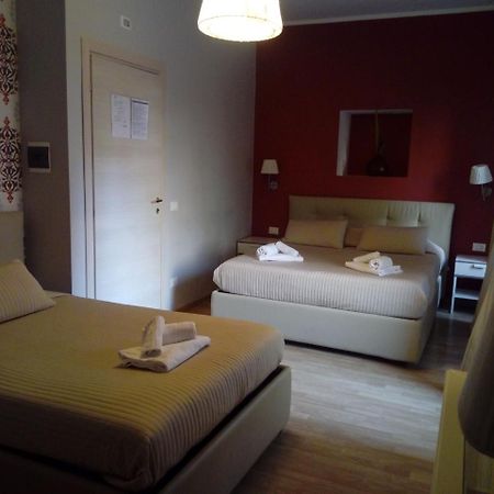 B&B Gmatt Rooms โรม ภายนอก รูปภาพ
