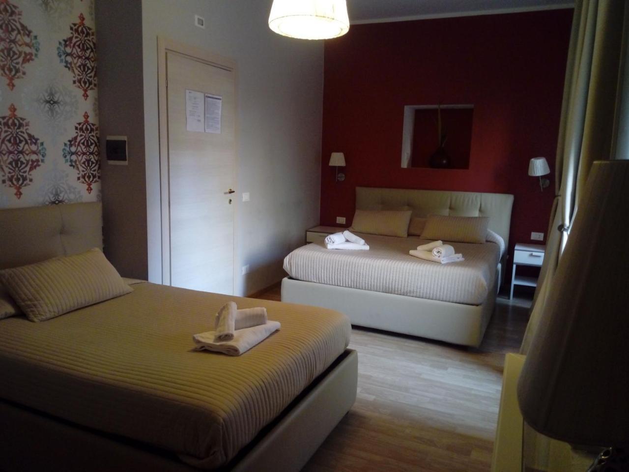 B&B Gmatt Rooms โรม ภายนอก รูปภาพ